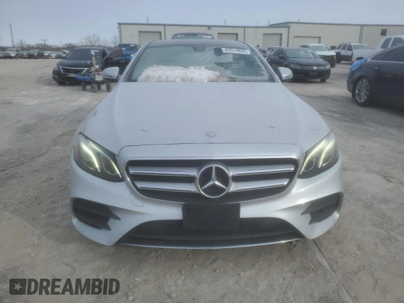 2017 Mercedes-Benz E 300 Luxury with VIN WDDZF4KB5HA043417, listed as a Copart auction lot 89314845 with Not provided miles and Salvage title. Bid and sale history available at DreamBid. Image 5.