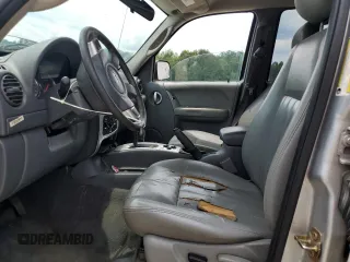 2007 Jeep Liberty Limited z VIN 1J4GK58K57W558276, wystawiony jako Copart lot #60193375 z przebiegiem 200 584 mil mil oraz Szkoda całkowita • Salvage title. Historia ofert i sprzedaży dostępna na DreamBid. Obrazek 7.