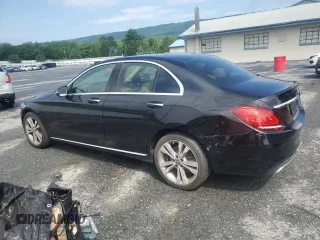 2019 Mercedes-Benz C 300 with VIN 55SWF8EB2KU303821, listed as a Copart auction lot 63226775 with 74,256 mi miles and Clean title. Bid and sale history available at DreamBid. Image 2.