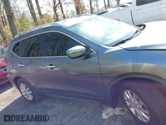 2017 Nissan Rogue S with VIN KNMAT2MT1HP611184, listed as a IAAI auction lot 41632876 with 142,488 mi miles. Bid and sale history available at carsss.com. Image 13.