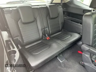 2018 Volkswagen Atlas SEL Premium z VIN 1V2NR2CA3JC564705, wystawiony jako Copart lot #58064385 z przebiegiem 114 723 mil mil oraz Czysty tytuł • Clean title. Historia ofert i sprzedaży dostępna na DreamBid. Obrazek 10.