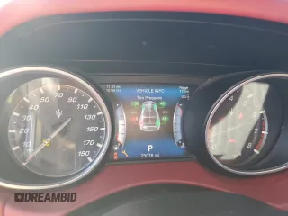 2017 Maserati Levante S z VIN ZN661YUL9HX199934, wystawiony jako Copart lot #83960574 z przebiegiem 75 078 mil mil oraz Szkoda całkowita • Salvage title. Historia ofert i sprzedaży dostępna na DreamBid. Obrazek 9.