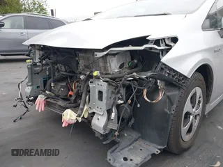 2013 Toyota Prius One z VIN JTDKN3DU0D5568623, wystawiony jako IAAI lot #42174939 z przebiegiem 134 684 mil mil oraz . Historia ofert i sprzedaży dostępna na DreamBid. Obrazek 18.