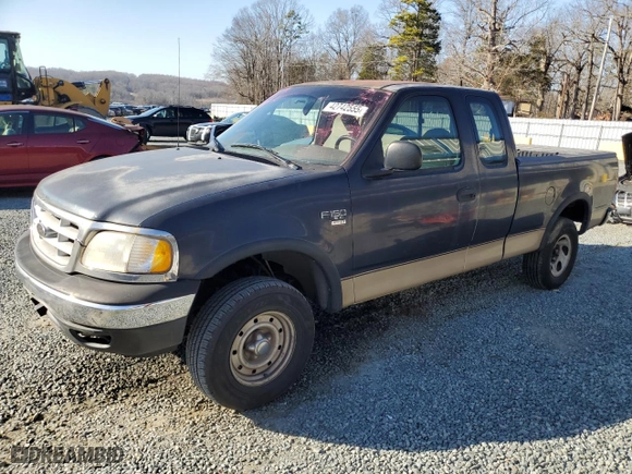1999 Ford F-150 Work Series with VIN 1FTRX18W0XNC03906, listed as a Copart auction lot 42742555 with NaN miles and Salvage Title. Bid and sale history available at carsss.com. Image 1.