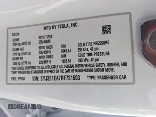 2024 Tesla Model 3 z VIN 5YJ3E1EA7RF721503, wystawiony jako IAAI lot #42246752 z przebiegiem 8 807 mil mil oraz . Historia ofert i sprzedaży dostępna na DreamBid. Obrazek 9.