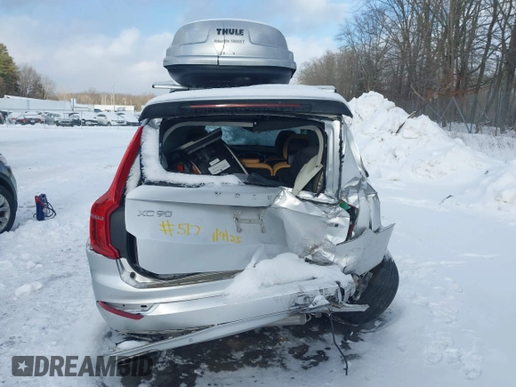 2016 Volvo XC90 T6 Momentum with VIN YV4A22PK0G1077616, listed as a IAAI auction lot 41593610 with 117,782 mi miles. Bid and sale history available at carsss.com. Image 16.