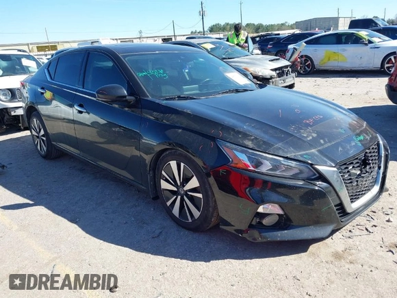 2019 Nissan Altima 2.5 SV with VIN 1N4BL4DVXKN306325, listed as a IAAI auction lot 41731601 with 66,883 mi miles. Bid and sale history available at carsss.com. Image 1.