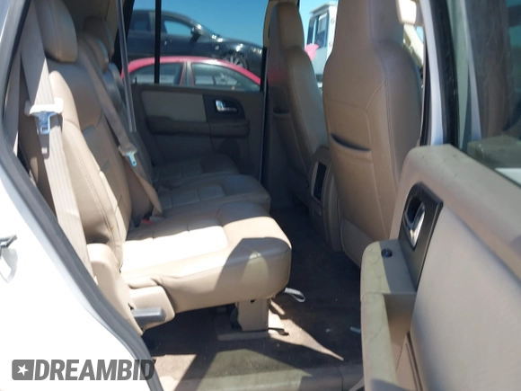 2006 Ford Expedition Eddie Bauer with VIN 1FMPU18556LA48170, listed as a IAAI auction lot 42514246 with 254,046 mi miles and . Bid and sale history available at DreamBid. Image 8.