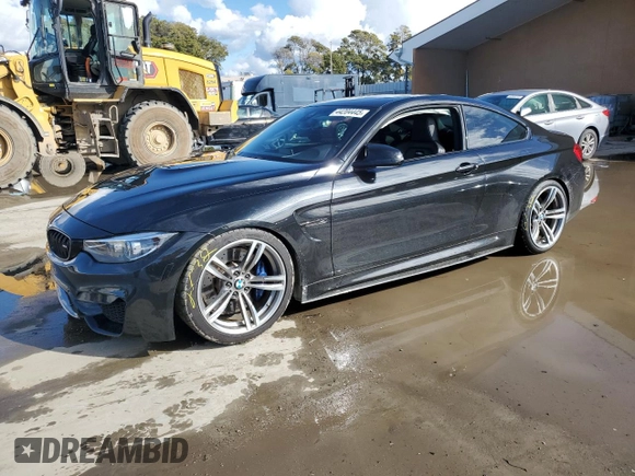 2019 BMW M4 with VIN WBS4Y9C57KAG67209, listed as a Copart auction lot 44204445 with 52,605 mi miles and Salvage Title. Bid and sale history available at carsss.com. Image 1.