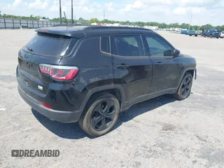 2019 Jeep Compass Latitude with VIN 3C4NJCBB9KT613016, listed as a IAAI auction lot 42570739 with 41,944 mi miles and . Bid and sale history available at DreamBid. Image 4.