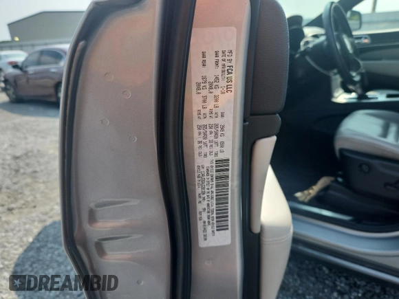 2018 Jeep Grand Cherokee Limited z VIN 1C4RJEBG4JC281330, wystawiony jako Copart lot #57954545 z przebiegiem 63 035 mil mil oraz Szkoda całkowita • Salvage title. Historia ofert i sprzedaży dostępna na DreamBid. Obrazek 13.