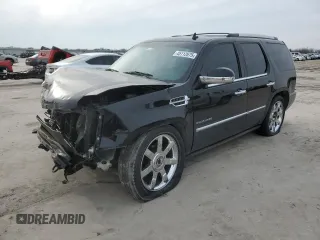 2011 Cadillac Escalade Premium z VIN 1GYS4CEF9BR207863, wystawiony jako Copart lot #45112675 z przebiegiem 163 211 mil mil oraz Szkody całkowita. Historia ofert i sprzedaży dostępna na DreamBid. Obrazek 1.