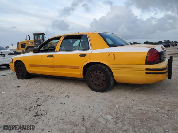 2011 Ford Crown Victoria with VIN 2FABP7AV2BX117354, listed as a Copart auction lot 80102804 with 0 mi miles and Clean Title. Bid and sale history available at carsss.com. Image 2.