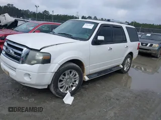 2011 Ford Expedition Limited with VIN 1FMJU1K56BEF19871, listed as a IAAI auction lot 41612117 with 246,367 mi miles. Bid and sale history available at carsss.com. Image 2.
