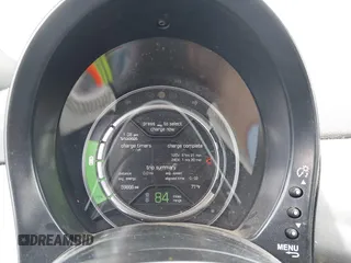 2017 FIAT 500e z VIN 3C3CFFGE3HT565426, wystawiony jako IAAI lot #42249306 z przebiegiem 59 866 mil mil oraz . Historia ofert i sprzedaży dostępna na DreamBid. Obrazek 14.