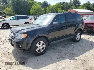 2011 Ford Escape XLT z VIN 1FMCU9DGXBKA90337, wystawiony jako Copart lot #56063355 z przebiegiem 122 956 mil mil oraz Nie do naprawy • Non repairable. Historia ofert i sprzedaży dostępna na DreamBid. Obrazek 1.
