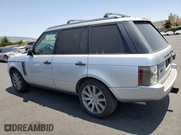 2007 Land Rover Range Rover SC z VIN SALMF13437A255355, wystawiony jako Copart lot #61262195 z przebiegiem Nie podano mil oraz Czysty tytuł • Clean title. Historia ofert i sprzedaży dostępna na DreamBid. Obrazek 2.