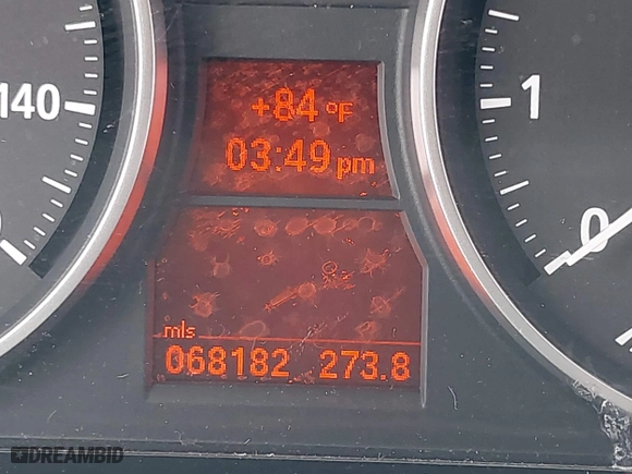 2015 BMW X1 sDrive28i with VIN WBAVM1C56FV314381, listed as a IAAI auction lot 41961245 with 68,182 mi miles. Bid and sale history available at carsss.com. Image 16.