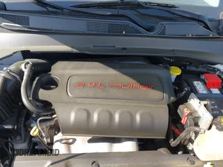 2022 Jeep Compass Latitude with VIN 3C4NJCBB1NT137963, listed as a IAAI auction lot 42027669 with 46,324 mi miles and . Bid and sale history available at DreamBid. Image 10.