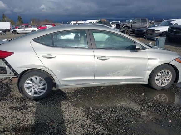 2017 Hyundai Elantra SE with VIN 5NPD74LF9HH202418, listed as a IAAI auction lot 41707614 with 145,995 mi miles. Bid and sale history available at carsss.com. Image 6.