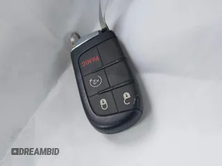 2020 Jeep Compass Latitude с VIN 3C4NJCBB4LT141695, выставлен на аукционе IAAI как лот 42248618 с пробегом 31 123 миль миль и . История ставок и продаж доступна на DreamBid. Изображение 11.