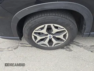 2023 Subaru Forester Premium z VIN JF2SKAEC6PH468002, wystawiony jako IAAI lot #42547222 z przebiegiem 73 121 mil mil oraz . Historia ofert i sprzedaży dostępna na DreamBid. Obrazek 6.