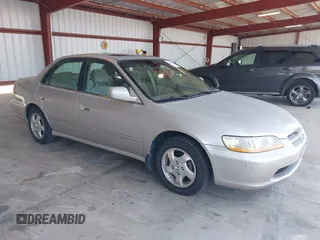 1999 Honda Accord EX z VIN 1HGCG555XXA135874, wystawiony jako IAAI lot #42420764 z przebiegiem 240 649 mil mil oraz . Historia ofert i sprzedaży dostępna na DreamBid. Obrazek 1.