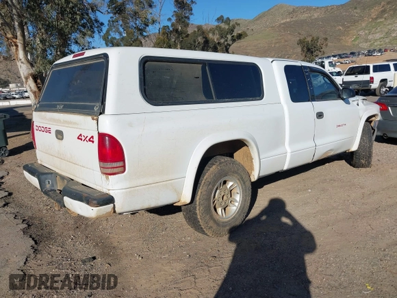 1998 Dodge Dakota SLT with VIN 1B7GG22Y6WS558179, listed as a IAAI auction lot 41673558 with 252,084 mi miles. Bid and sale history available at carsss.com. Image 4.