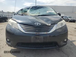 2014 Toyota Sienna Limited z VIN 5TDDK3DC2ES075367, wystawiony jako Copart lot #54010085 z przebiegiem 148 312 mil mil oraz Szkoda całkowita • Salvage title. Historia ofert i sprzedaży dostępna na DreamBid. Obrazek 5.