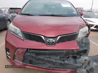 2018 Toyota Sienna SE с VIN 5TDXZ3DC4JS961452, выставлен на аукционе IAAI как лот 41850340 с пробегом 111 229 миль миль и . История ставок и продаж доступна на DreamBid. Изображение 6.