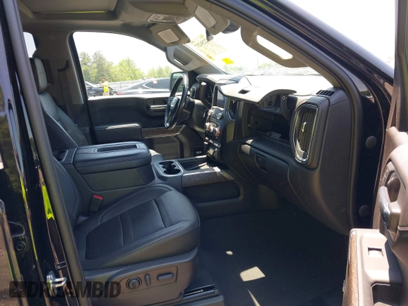 2022 GMC Sierra 1500 Denali with VIN 3GTU9FEL6NG182447, listed as a IAAI auction lot 42256237 with 37,170 mi miles and . Bid and sale history available at DreamBid. Image 5.