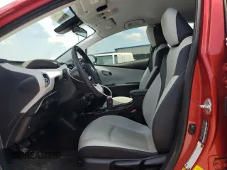 2016 Toyota Prius Four z VIN JTDKARFU9G3505256, wystawiony jako Copart lot #57397715 z przebiegiem 137 668 mil mil oraz Nie do naprawy • Non repairable. Historia ofert i sprzedaży dostępna na DreamBid. Obrazek 7.