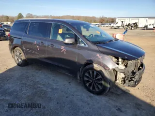 2015 Kia Sedona SX with VIN KNDMC5C10F6063888, listed as a Copart auction lot 85172074 with 145,403 mi miles and Clean Title. Bid and sale history available at carsss.com. Image 4.
