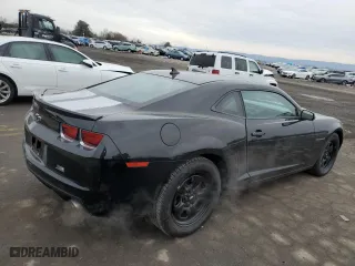 2013 Chevrolet Camaro LS with VIN 2G1FE1E30D9238052, listed as a Copart auction lot 41528105 with 167,902 mi miles and Salvage Title. Bid and sale history available at carsss.com. Image 3.