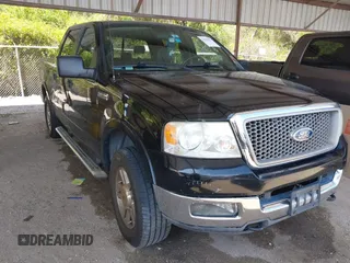 2005 Ford F-150 XLT with VIN 1FTPW14555KB44390, listed as a IAAI auction lot 41929523 with 286,416 mi miles. Bid and sale history available at carsss.com. Image 1.