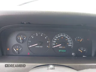 2002 Jeep Grand Cherokee Laredo with VIN 1J4GX48S22C226527, listed as a IAAI auction lot 42630457 with 197,333 mi miles and . Bid and sale history available at DreamBid. Image 7.
