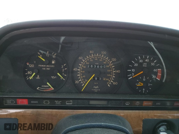 1987 Mercedes-Benz 560 with VIN WDBCA39DXHA343601, listed as a Copart auction lot 53922265 with 263,600 mi miles and Clean Title. Bid and sale history available at DreamBid. Image 9.