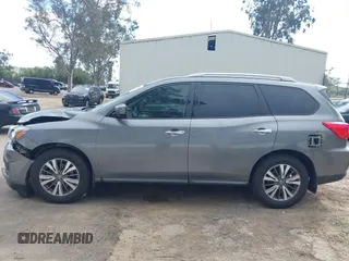 2017 Nissan Pathfinder S with VIN 5N1DR2MN3HC601112, listed as a IAAI auction lot 41949035 with 109,612 mi miles and . Bid and sale history available at DreamBid. Image 14.