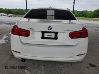 2016 BMW 3 Series 320i xDrive z VIN WBA8E5G55GNT41469, wystawiony jako Copart lot #56165005 z przebiegiem Nie podano mil oraz Czysty tytuł • Clean title. Historia ofert i sprzedaży dostępna na DreamBid. Obrazek 6.