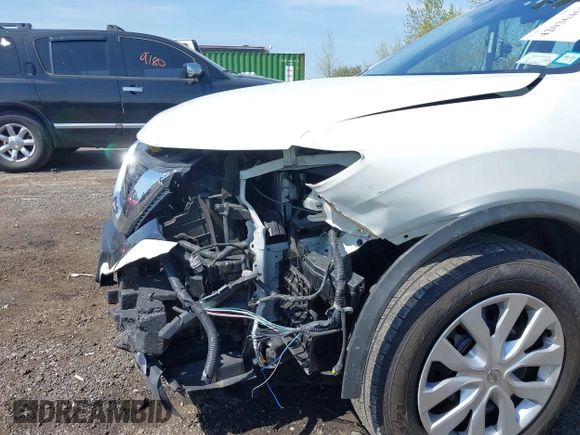 2019 Nissan Rogue SV with VIN KNMAT2MV2KP538352, listed as a IAAI auction lot 42036463 with 69,438 mi miles. Bid and sale history available at carsss.com. Image 6.