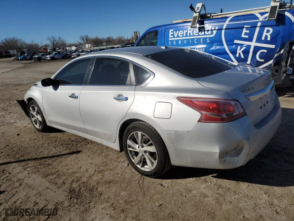 2013 Nissan Altima 2.5 S with VIN 1N4AL3AP3DN451253, listed as a Copart auction lot 47068175 with 170,959 mi miles and Salvage Title. Bid and sale history available at carsss.com. Image 2.