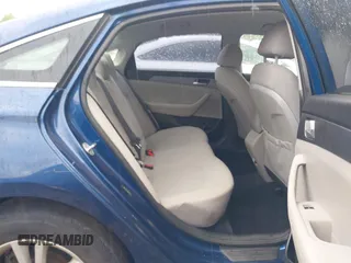 2018 Hyundai Sonata SE z VIN 5NPE24AF7JH697147, wystawiony jako IAAI lot #42253796 z przebiegiem 72 605 mil mil oraz . Historia ofert i sprzedaży dostępna na DreamBid. Obrazek 8.