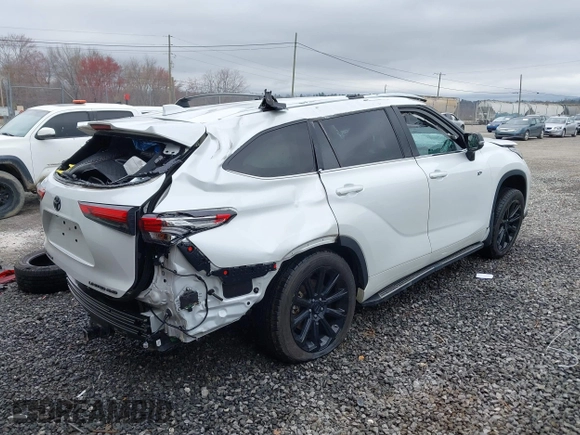 2022 Toyota Highlander Limited z VIN 5TDDZRBH9NS570565, wystawiony jako IAAI lot #41863992 z przebiegiem 41 974 mil mil oraz . Historia ofert i sprzedaży dostępna na DreamBid. Obrazek 4.