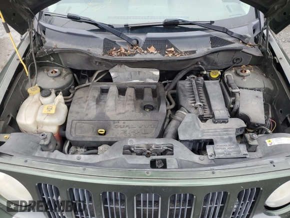 2008 Jeep Patriot Limited with VIN 1J8FT48W28D623151, listed as a Copart auction lot 44363375 with 218,930 mi miles and Salvage Title. Bid and sale history available at DreamBid. Image 12.