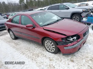2004 Volvo S60 with VIN YV1RH59H442383340, listed as a IAAI auction lot 41454188 with 148,703 mi miles. Bid and sale history available at carsss.com. Image 1.