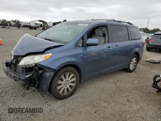 2017 Toyota Sienna XLE с VIN 5TDDZ3DC4HS185708, выставлен на аукционе Copart как лот 55160395 с пробегом 141 509 миль миль и Списание • Salvage title. История ставок и продаж доступна на DreamBid. Изображение 1.