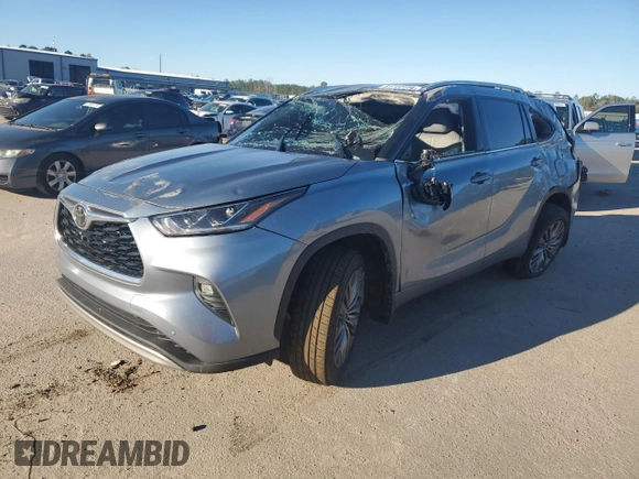 2021 Toyota Highlander Platinum with VIN 5TDFZRBH0MS072987, listed as a Copart auction lot 81722484 with 91,850 mi miles and Salvage title. Bid and sale history available at DreamBid. Image 1.