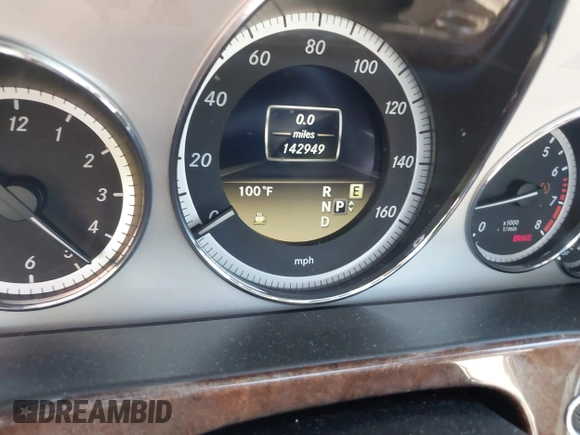 2012 Mercedes-Benz E 350 Luxury z VIN WDDHF5KB5CA629139, wystawiony jako IAAI lot #42360346 z przebiegiem 142 949 mil mil oraz . Historia ofert i sprzedaży dostępna na DreamBid. Obrazek 15.