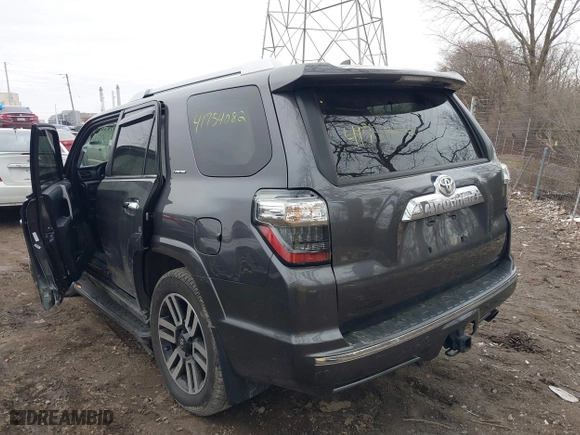 2023 Toyota 4Runner Limited with VIN JTEKU5JR5P6110276, listed as a IAAI auction lot 41754082 with 31,923 mi miles. Bid and sale history available at carsss.com. Image 3.