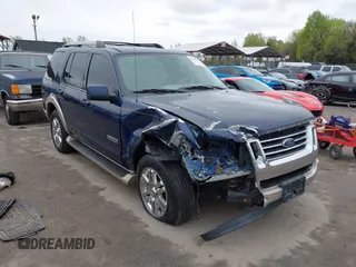 2006 Ford Explorer Eddie Bauer z VIN 1FMEU74E96ZA28369, wystawiony jako IAAI lot #41998288 z przebiegiem 184 752 mil mil oraz . Historia ofert i sprzedaży dostępna na DreamBid. Obrazek 1.